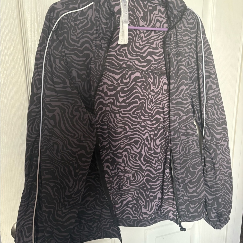 Fabletics Women's Black and Purple Bomber Rain Jacket - Picture 2 of 6